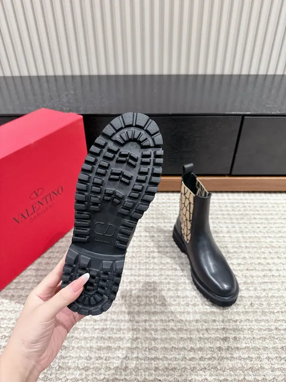 Valentino Shoe 